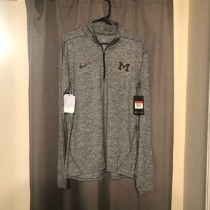 Nike NCAA Michigan Wolverines Pullover